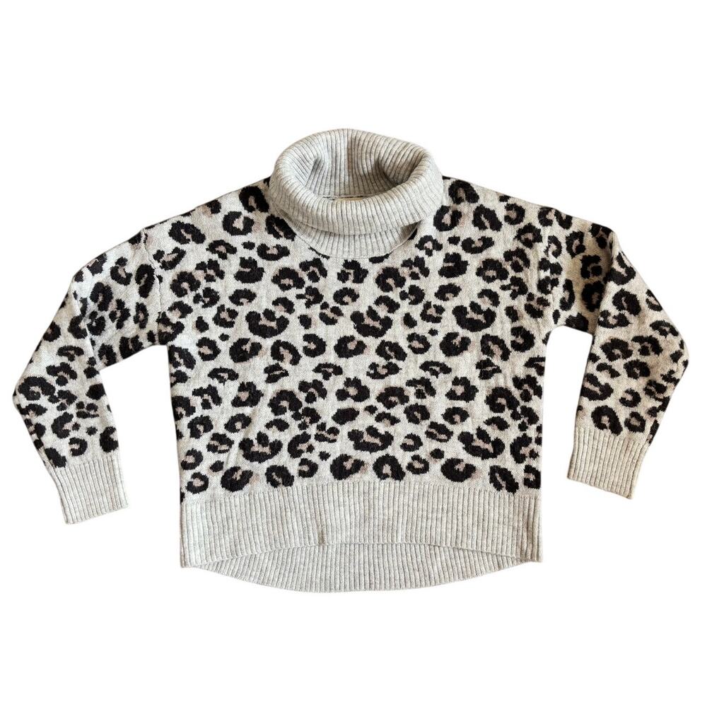Jessica Simpson Animal Print Turtleneck Hi Low Sweater Size Small Black Gray